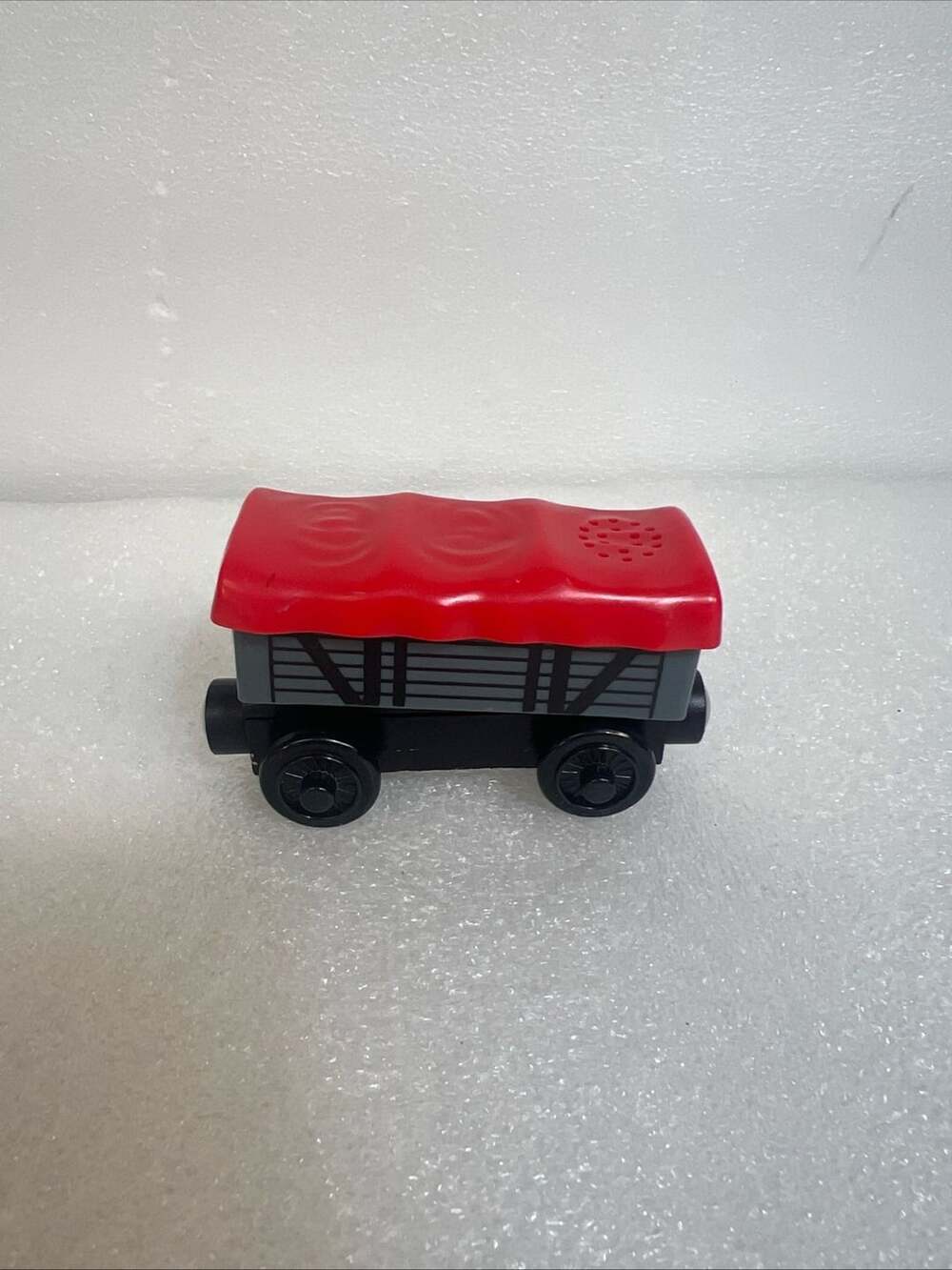 Thomas & Friends Wooden Railway Giggling Troublesome Truck